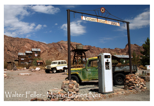 Picture of entrance to Techatticup mine property