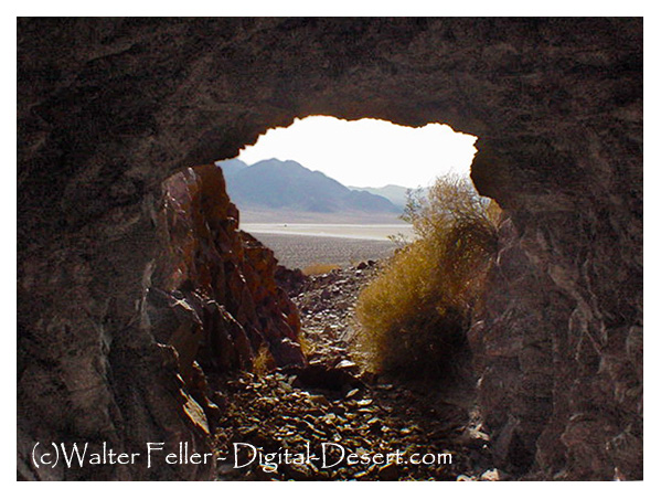 Photo of the Old Dominion copper and gold mine in the Mojave Desert